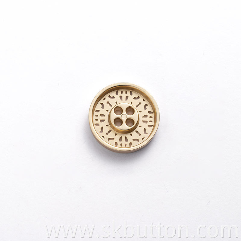 hole buttons